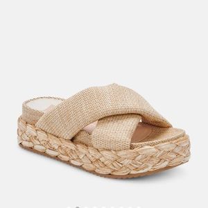 Dolce Vita Blume Sandals. NEW with box